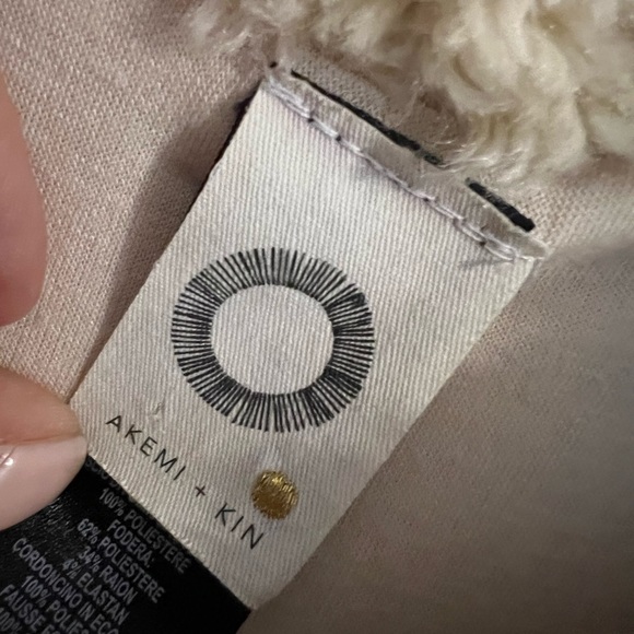 Anthropologie Akemi + Kin Alonna Teddy Layering Vest Cream Off White Sherpa OS - Picture 7 of 13